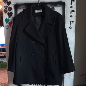 Classic Black Wool Peacoat Double-Breasted Design